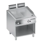 جريل غاز 90 سم نص سادة ونص مشرشر على قاعدة سفلية مفتوحة (Gas Griddle – Smooth Plate) من ATA
